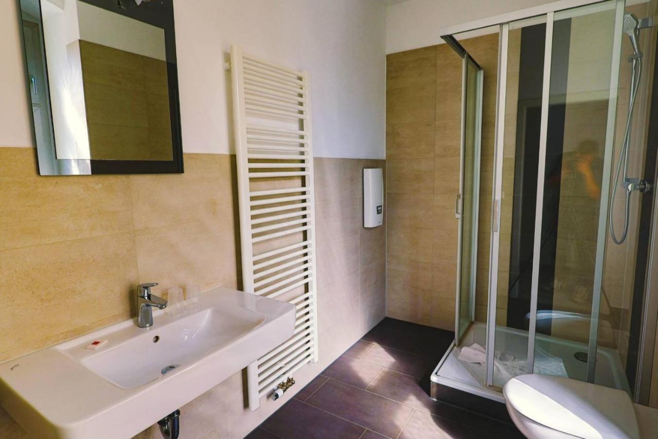 Ryde & Hyde Budget Hotel Дрезден Екстериор снимка