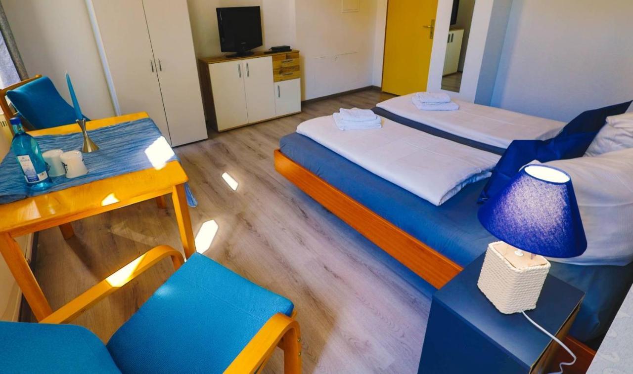 Ryde & Hyde Budget Hotel Дрезден Екстериор снимка